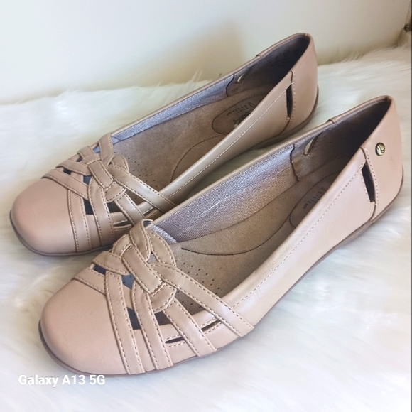 Life Stride Women's Beige  Diverse Cushioned Footbed Square Toe Flats Sz 10M - Picture 8 of 8